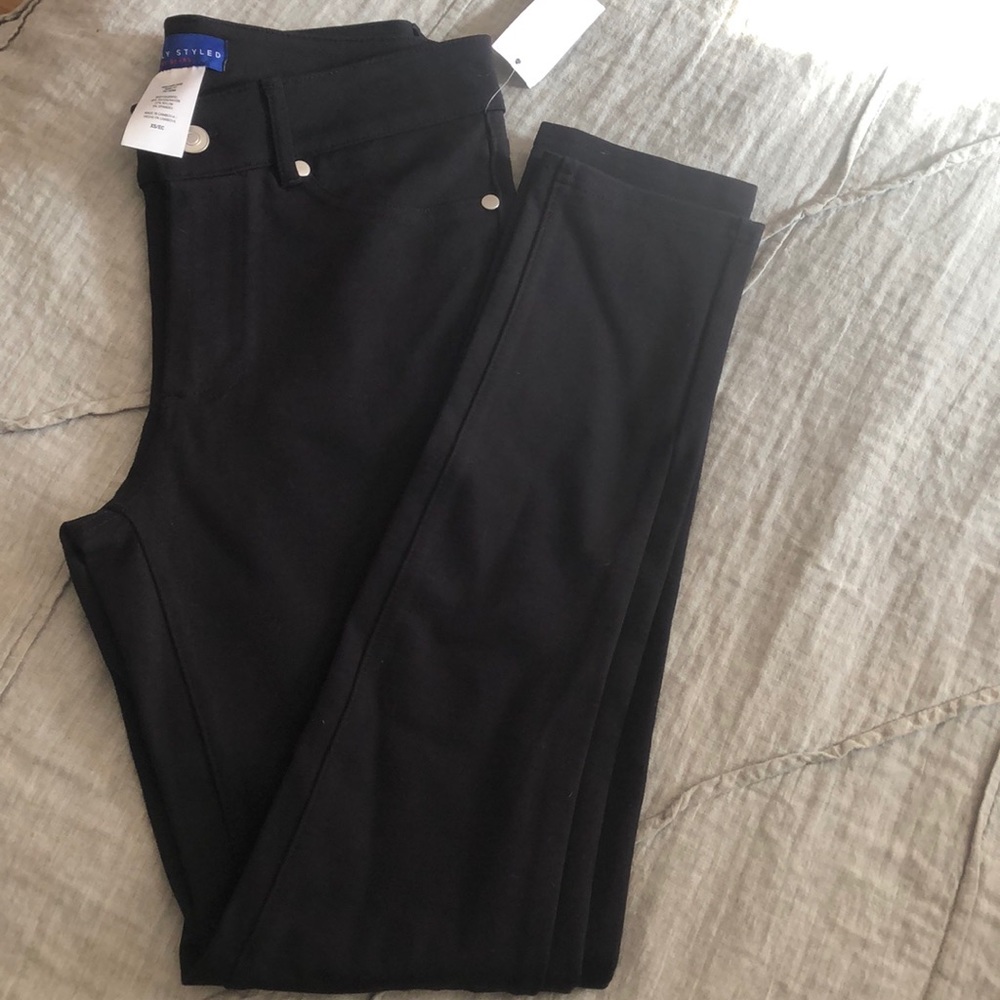 Simply styled black pants